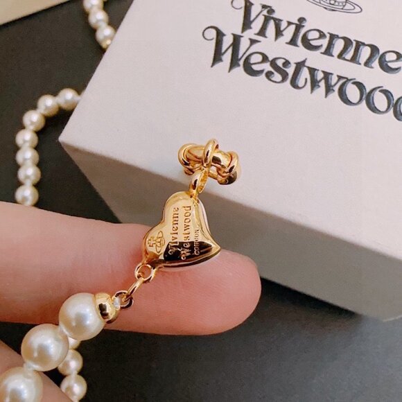 Vivienne Westwood Women's Pearl Necklace - Picture 5 of 6